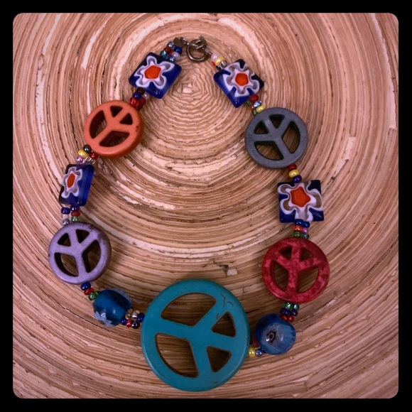 Handmade “Peace” symbol bracelet - Picture 1 of 1